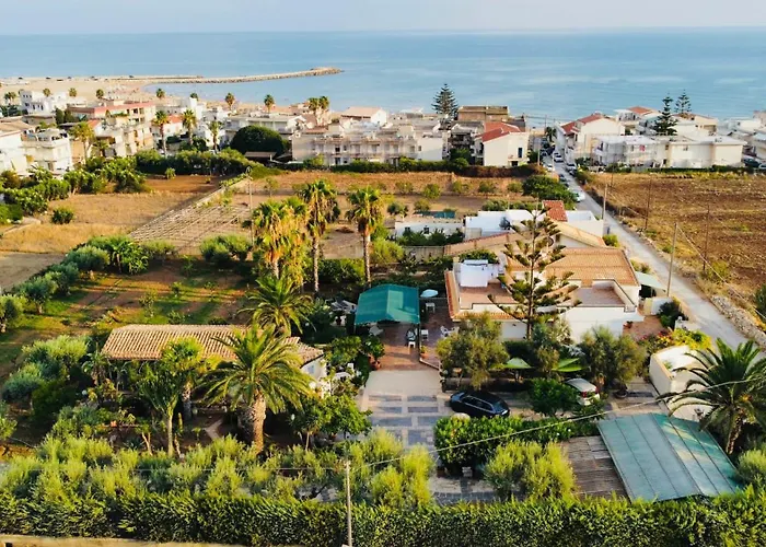 ゲストハウス En-suite Triple Room-giardino A Mare 3*