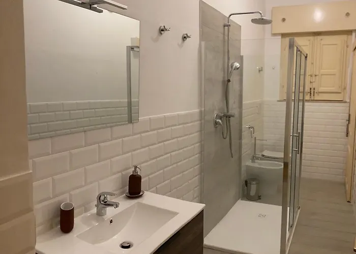 ゲストハウス En-suite Triple Room-giardino A Mare 3*